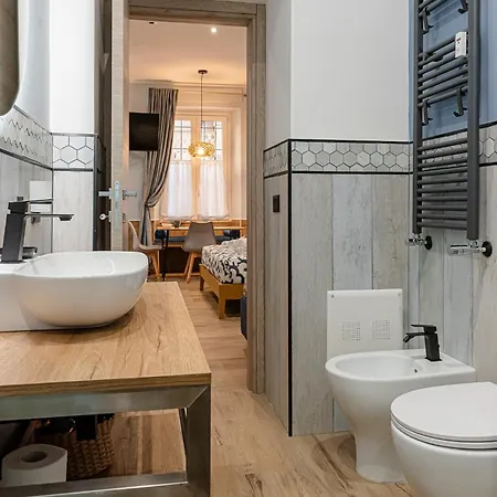 Helle Hus - 200m From Piazza Bologna Metro And 10 Minutes From The Colosseum * Rome