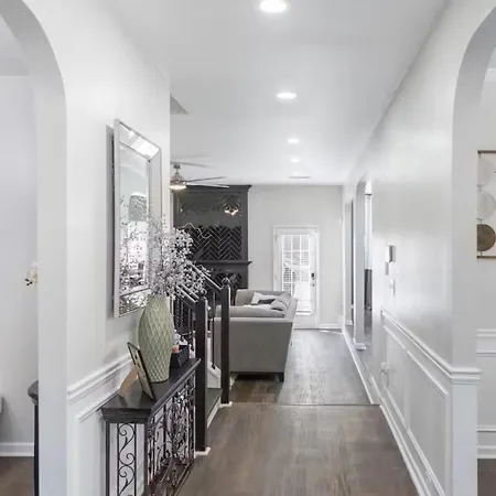 Montecito Apartment