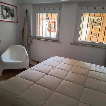 Casa Per Gente Giovane Apartment