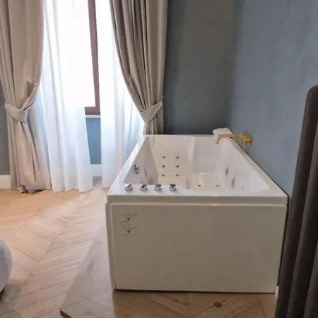 Navona - Luxury, Design And Jacuzzi Style Appartamento