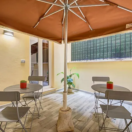 Navona Charme Apartment *