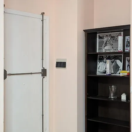 Yana Apartment