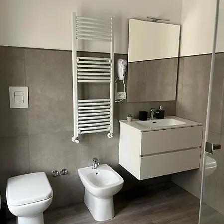 Affittacamere Tiburtina Urban *