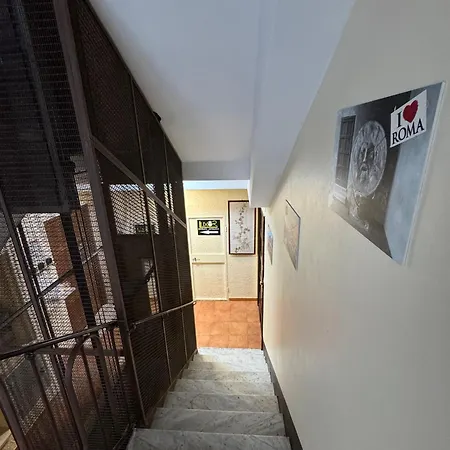 Luxor Eco Casa E Per Vacanze In Centro Piazza Bologna, Colosseo, Piazza Di Spagna, Vaticano, San Pietro, Sapienza, Fontana Di Trevi, Piazza Navona, Trastevere, Tiburtina, Termini, Aeroporto Bed & Breakfast Rome