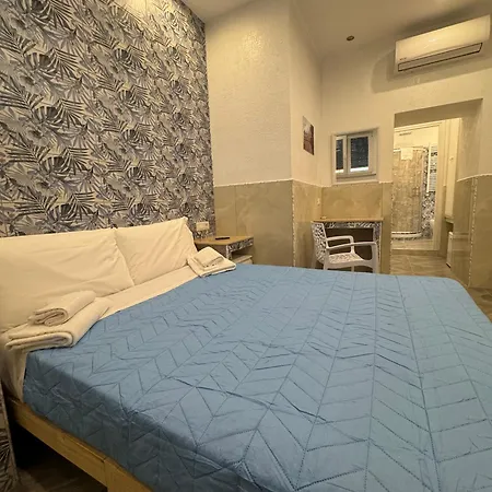 Luxor Eco Casa E Per Vacanze In Centro Piazza Bologna, Colosseo, Piazza Di Spagna, Vaticano, San Pietro, Sapienza, Fontana Di Trevi, Piazza Navona, Trastevere, Tiburtina, Termini, Aeroporto 2*
