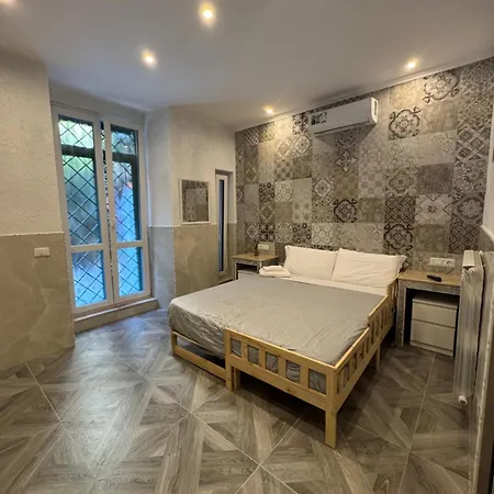 Bed & Breakfast Luxor Eco Casa E Per Vacanze In Centro Piazza Bologna, Colosseo, Piazza Di Spagna, Vaticano, San Pietro, Sapienza, Fontana Di Trevi, Piazza Navona, Trastevere, Tiburtina, Termini, Aeroporto Rome