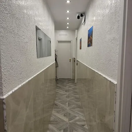 Luxor Eco Casa E Per Vacanze In Centro Piazza Bologna, Colosseo, Piazza Di Spagna, Vaticano, San Pietro, Sapienza, Fontana Di Trevi, Piazza Navona, Trastevere, Tiburtina, Termini, Aeroporto Bed & Breakfast