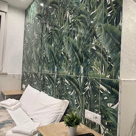 Bed & Breakfast Luxor Eco Casa E Per Vacanze In Centro Piazza Bologna, Colosseo, Piazza Di Spagna, Vaticano, San Pietro, Sapienza, Fontana Di Trevi, Piazza Navona, Trastevere, Tiburtina, Termini, Aeroporto 2*