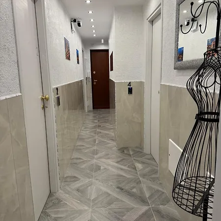 Luxor Eco Casa E Per Vacanze In Centro Piazza Bologna, Colosseo, Piazza Di Spagna, Vaticano, San Pietro, Sapienza, Fontana Di Trevi, Piazza Navona, Trastevere, Tiburtina, Termini, Aeroporto Bed & Breakfast Rome