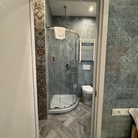 Bed & Breakfast Luxor Eco Casa E Per Vacanze In Centro Piazza Bologna, Colosseo, Piazza Di Spagna, Vaticano, San Pietro, Sapienza, Fontana Di Trevi, Piazza Navona, Trastevere, Tiburtina, Termini, Aeroporto Rome
