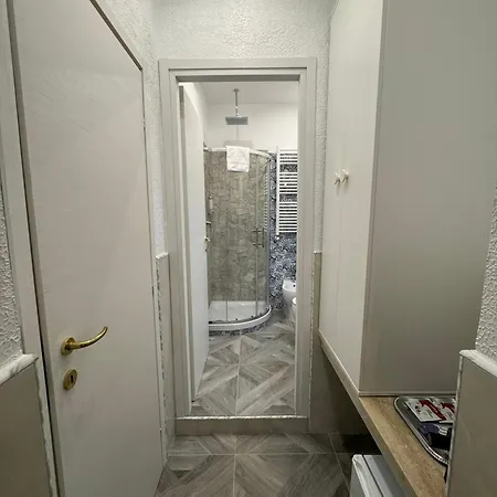 Luxor Eco Casa E Per Vacanze In Centro Piazza Bologna, Colosseo, Piazza Di Spagna, Vaticano, San Pietro, Sapienza, Fontana Di Trevi, Piazza Navona, Trastevere, Tiburtina, Termini, Aeroporto Bed & Breakfast