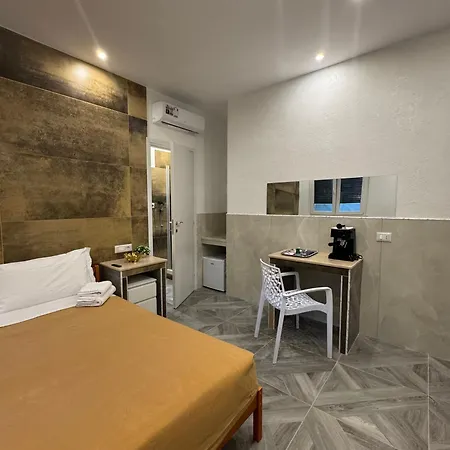 Bed & Breakfast Luxor Eco Casa E Per Vacanze In Centro Piazza Bologna, Colosseo, Piazza Di Spagna, Vaticano, San Pietro, Sapienza, Fontana Di Trevi, Piazza Navona, Trastevere, Tiburtina, Termini, Aeroporto
