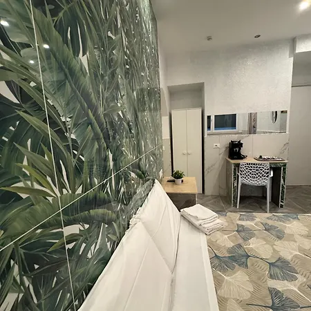 Bed & Breakfast Luxor Eco Casa E Per Vacanze In Centro Piazza Bologna, Colosseo, Piazza Di Spagna, Vaticano, San Pietro, Sapienza, Fontana Di Trevi, Piazza Navona, Trastevere, Tiburtina, Termini, Aeroporto