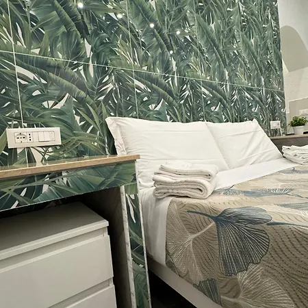 Luxor Eco Casa E Per Vacanze In Centro Piazza Bologna, Colosseo, Piazza Di Spagna, Vaticano, San Pietro, Sapienza, Fontana Di Trevi, Piazza Navona, Trastevere, Tiburtina, Termini, Aeroporto Bed & Breakfast