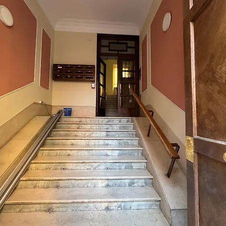 Bed & Breakfast Luxor Eco Casa E Per Vacanze In Centro Piazza Bologna, Colosseo, Piazza Di Spagna, Vaticano, San Pietro, Sapienza, Fontana Di Trevi, Piazza Navona, Trastevere, Tiburtina, Termini, Aeroporto 2*