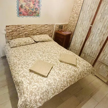 Apartment Benny House In The Park Close To Gemelli And Fl3 To S Peter And Center *