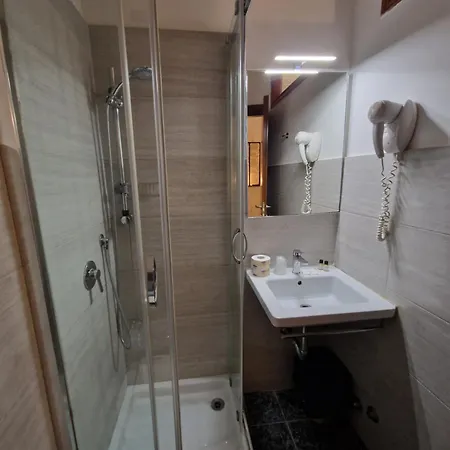 Agorà 3*