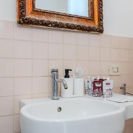 Turati Apartment *
