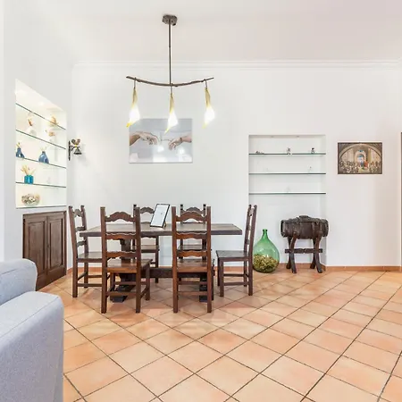 Apartment Vatican Art Rome