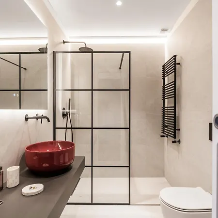 The Rent - Prestigious Multi-bedroom Overlooking St. Peter's Rome