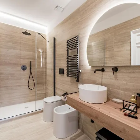 The Rent - Prestigious Multi-bedroom Overlooking St. Peter's * Rome