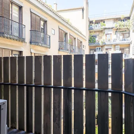 The Rent - Prestigious Multi-bedroom Overlooking St. Peter's Rome
