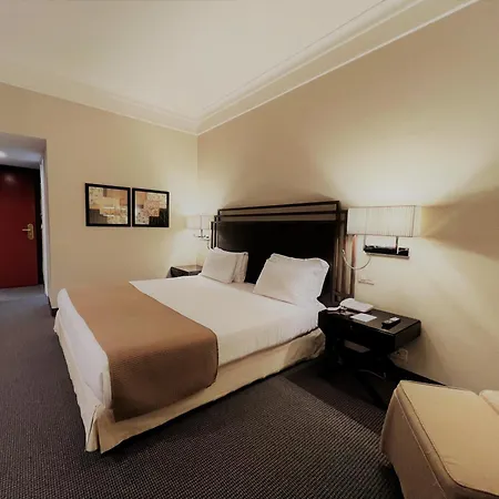 Crowne Plaza St. Peter's By Ihg Szálloda 4*