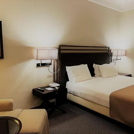 Crowne Plaza St. Peter's By Ihg 4*