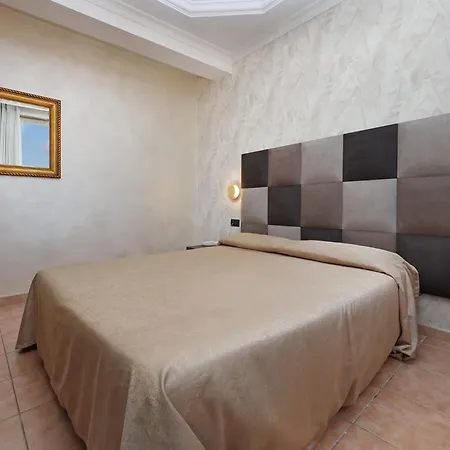 Ξενοδοχείο Rimini 3*