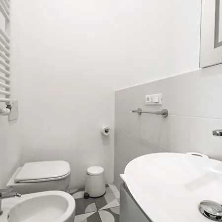 Stylish 1Br, 2Bath Apartment Castel Sant'Angelo 6A Rome