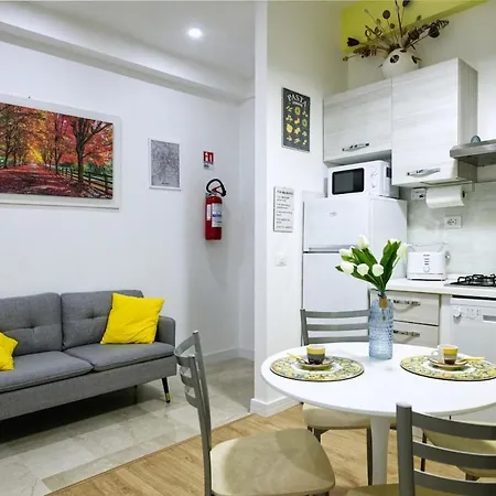 3 Passi Da Metro Marconi Apartment