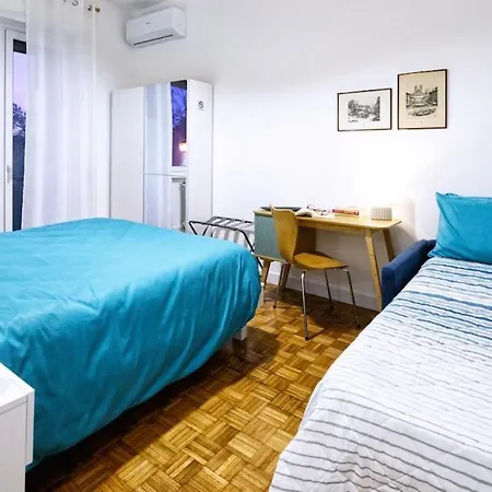 Apartment 3 Passi Da Metro Marconi