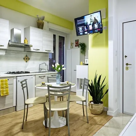 Apartment 3 Passi Da Metro Marconi *