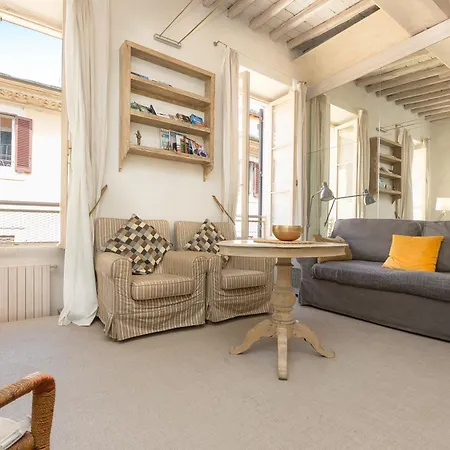 In Leonardo Da Vinci Apartment Rome