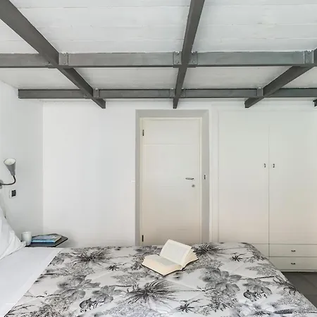 Trevi Modern Loft Apartment