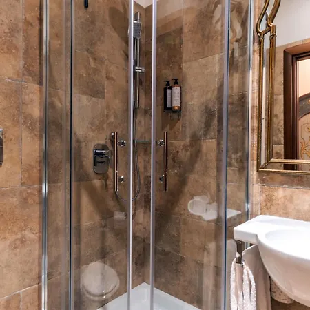 Hotel Le Clarisse Pantheon 3*
