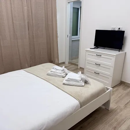 Grimaldi House 64 شقة روما