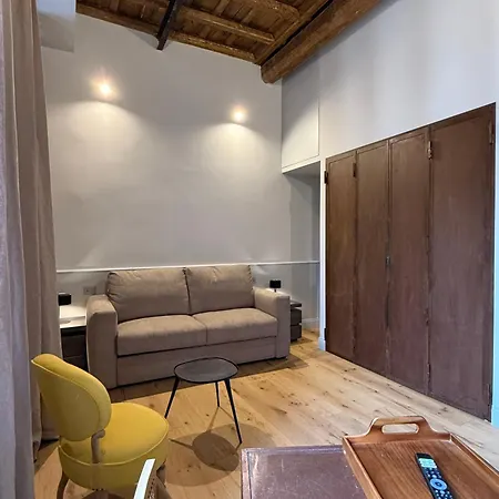Spiriti , New Opening Piazza Di Pietra Apartamento
