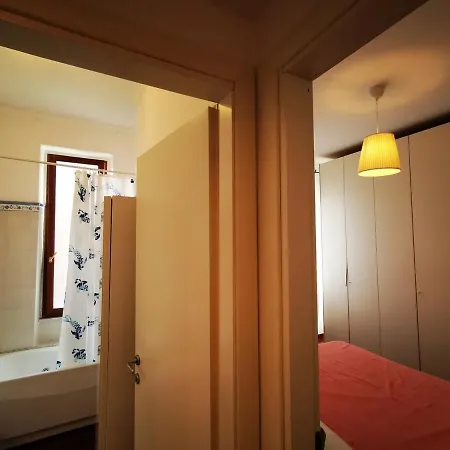 Lunaria Gallo Vatican Apartment *
