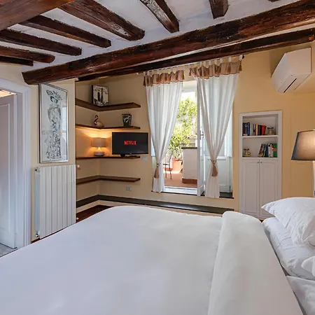Apartment Luxury Pantheon Rom