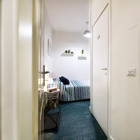 Apartment 3 Passi Da Metro Marconi Rome