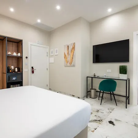 Hotel 69 Boutique 2*
