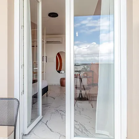 Negroni Apartment *