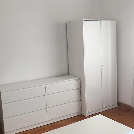 Room125