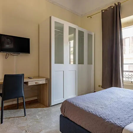 House Montebello Apartment
