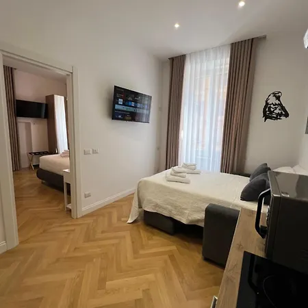 Vatican Eagle Guest house *