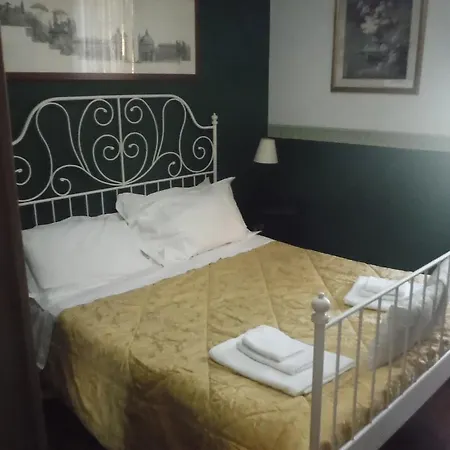 Bed & Breakfast Rossana Holidays 2*