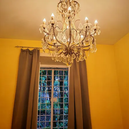 La Breccia A Porta Pia Bed & Breakfast 3*