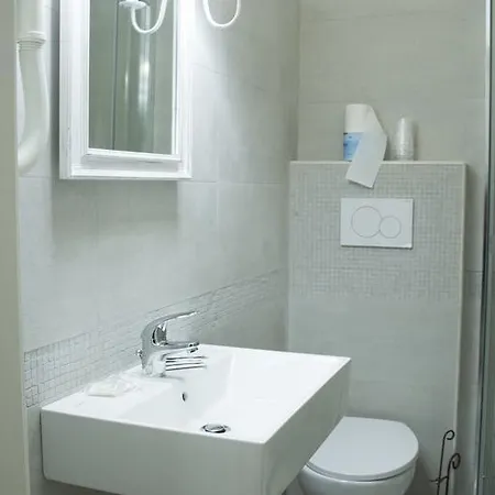 Clara Domus 2*