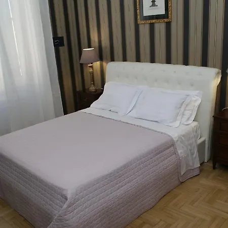 Landlord In Trastevere